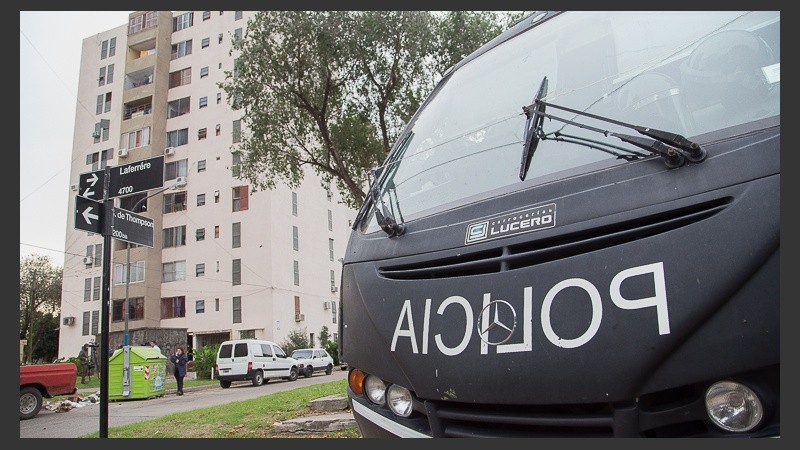 El despliegue se vio en las torres 6, 7 y 8 de Sánchez de Thompson y Laferrere.