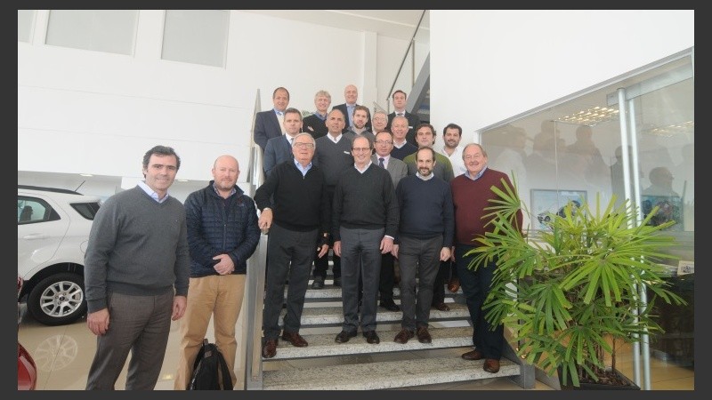 El encuentro incluyó un recorrido por las instalaciones de Giorgi Automotores en Puerto Norte.