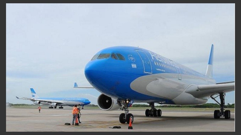 Los gremios que paran representan a empleados de tierra y vuelo.