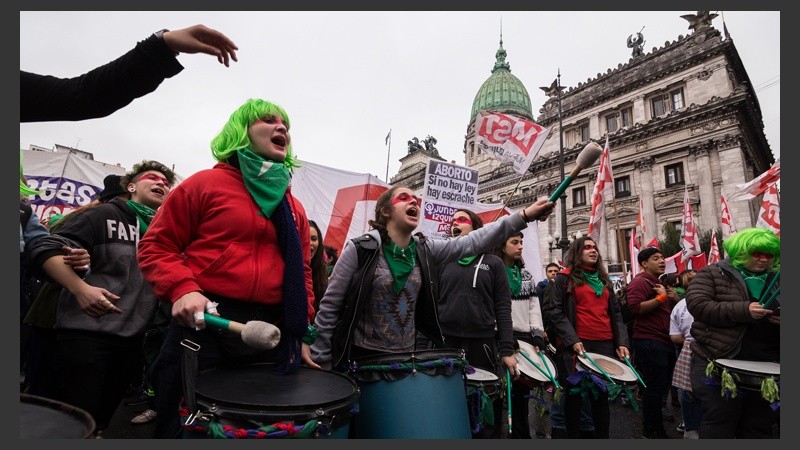 El nuevo proyecto busca aprobar el aborto hasta la semana 14 sin causal-