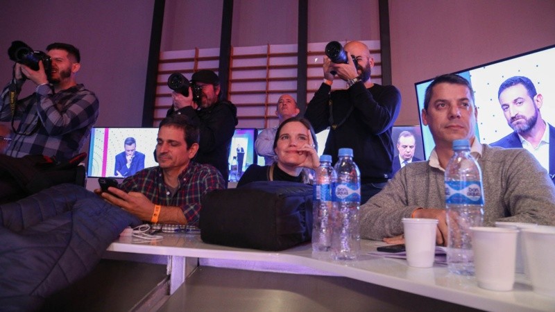 Debate de candidatos: la previa, el durante y el post en fotos.