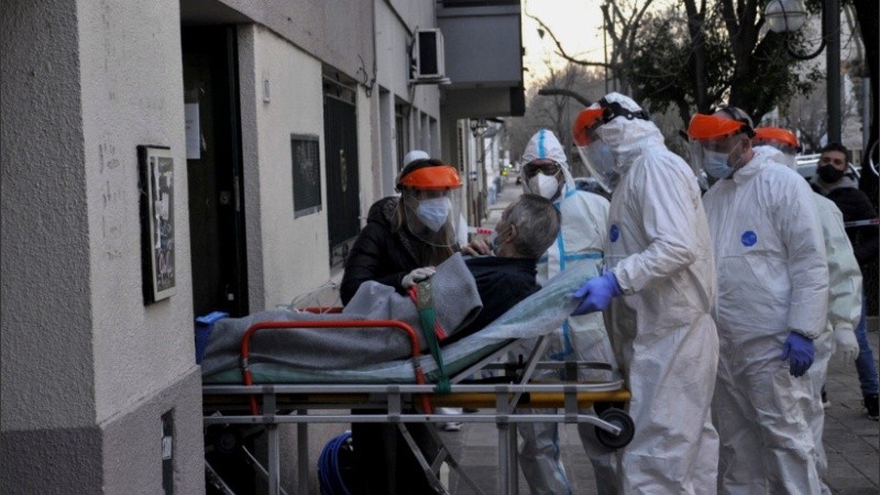 Los familiares de los fallecidos por coronavirus podrán contar con un subsidio. 