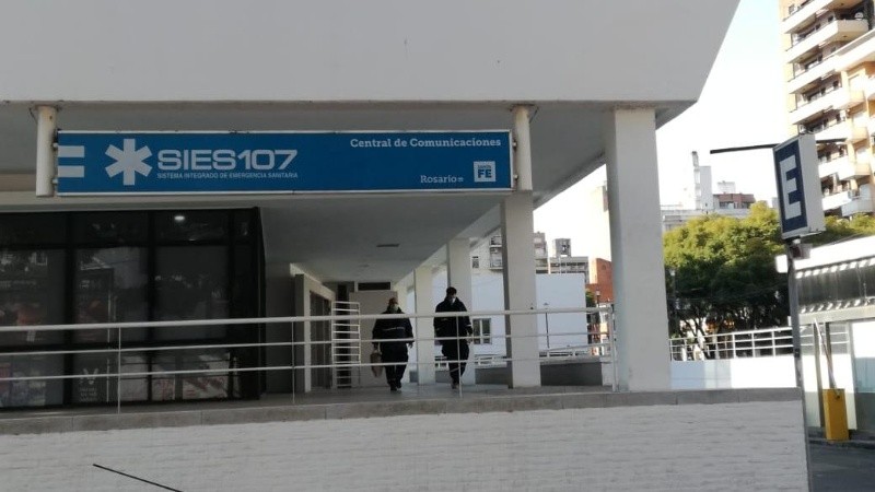 Un médico contagiado y otros nueve trabajadores del servicio aislados. 