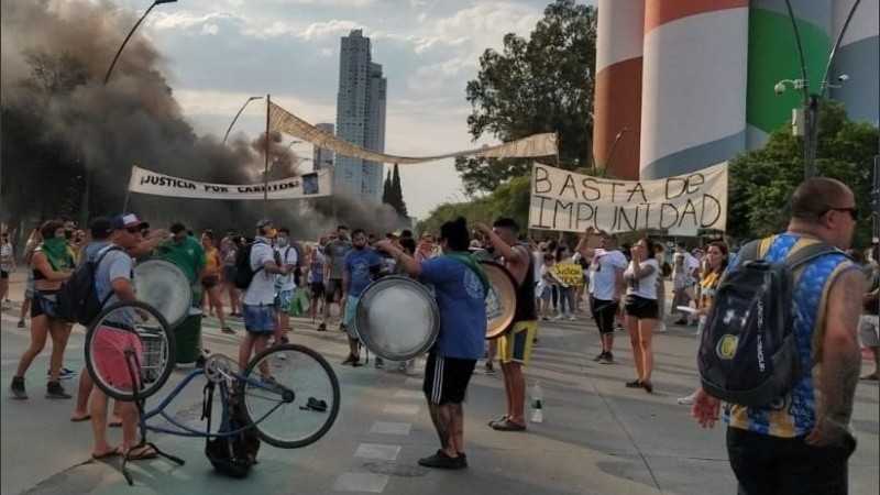 El reclamo de familiares y amigos en la costa central.