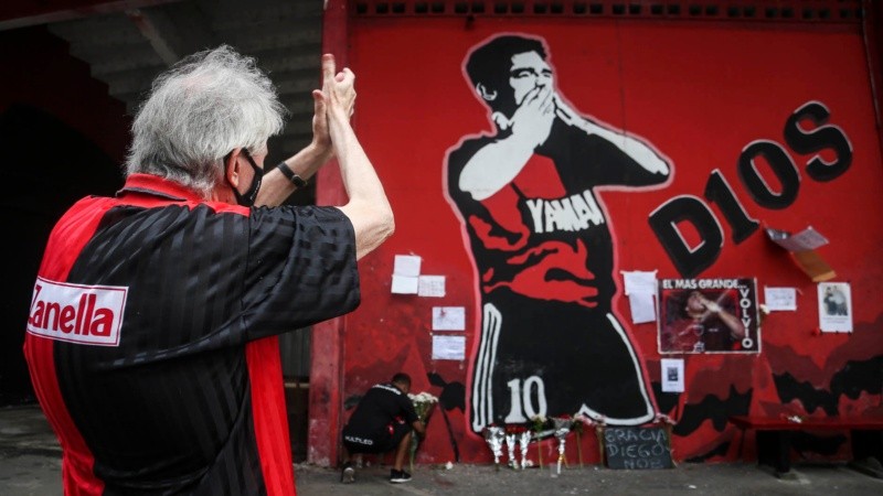 La despedida de los hinchas en el Coloso del Parque.
