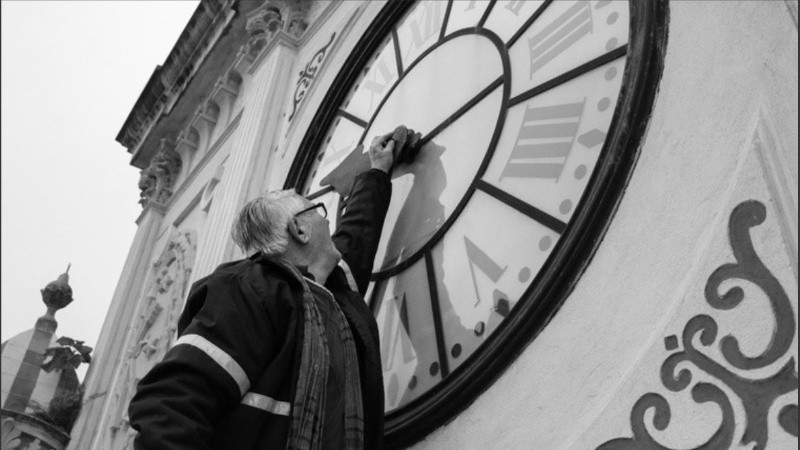 El reloj de la Terminal de Ómnibus de Rosario.