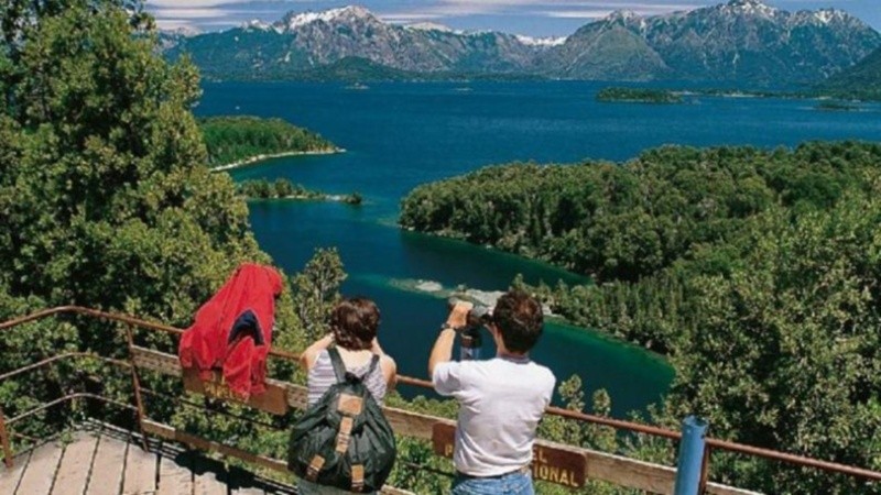  La belleza de los lagos patagónicos es admirada por el mundo.