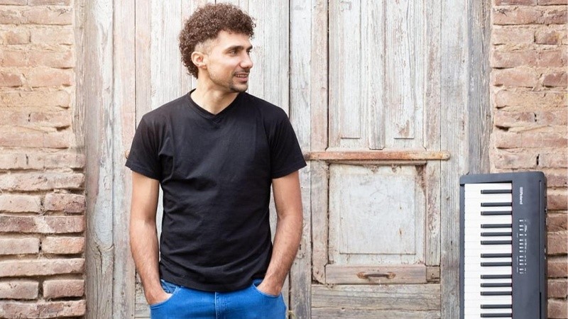 Una presentación con la improvisación y el juego como principales ingredientes combinados con la personalidad del Maestro.