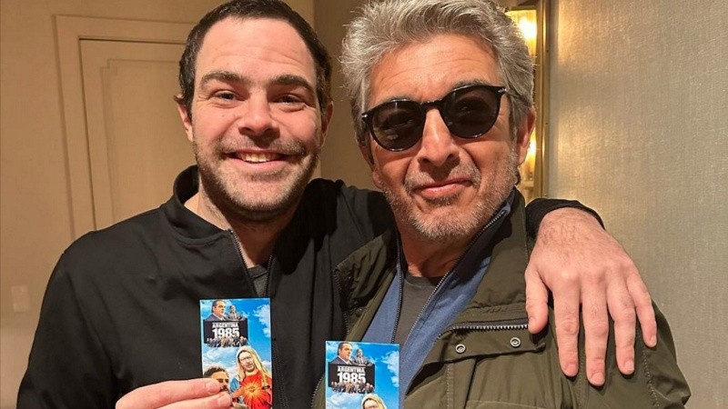 Peter Lanzani y Ricardo Darín en la previa a la gala de los premios Oscar 2023.
