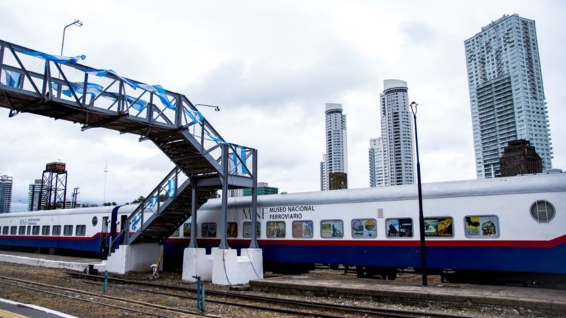 El tren museo regresa a Rosario.