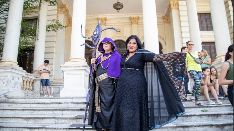 Se podrá ver una serie de personajes relacionados a los cuentos épicos sobre la Edad Media.