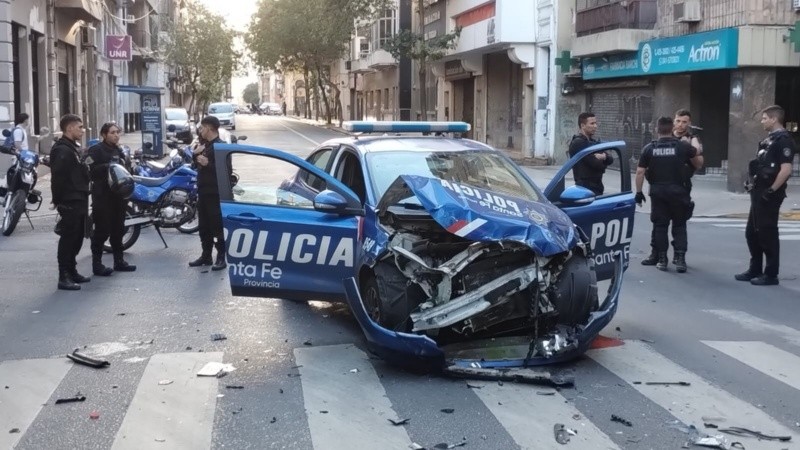 Así quedó el móvil policial.