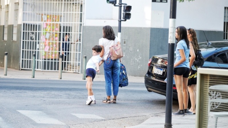 La universalización de la jornada extendida es optativa y no computará inasistencia.
