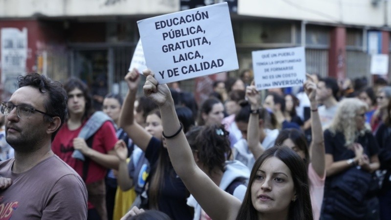 Las marchas de abril pasado fueron multitudinarias en Rosario y Buenos Aires.