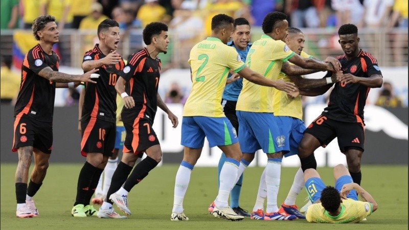 Brasil y Colombia repartieron puntos en California: los dos están en cuartos.