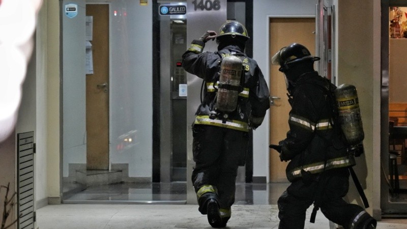 El incendio en el edificio de Ocampo y Corrientes.