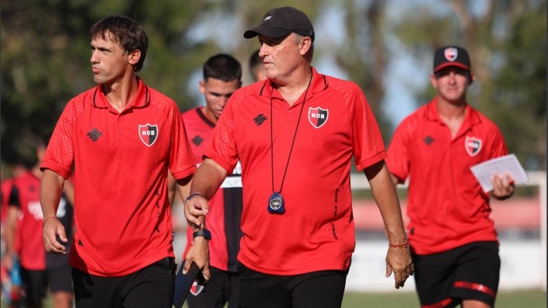 Lunari (54 años) es el nuevo técnico interino de Newell's.