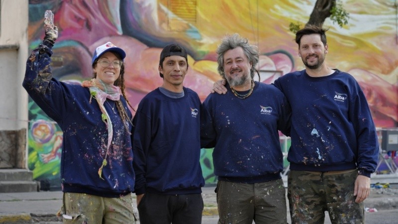 El nuevo mural de Messi frente al club Abanderado Grandoli, en zona sur.