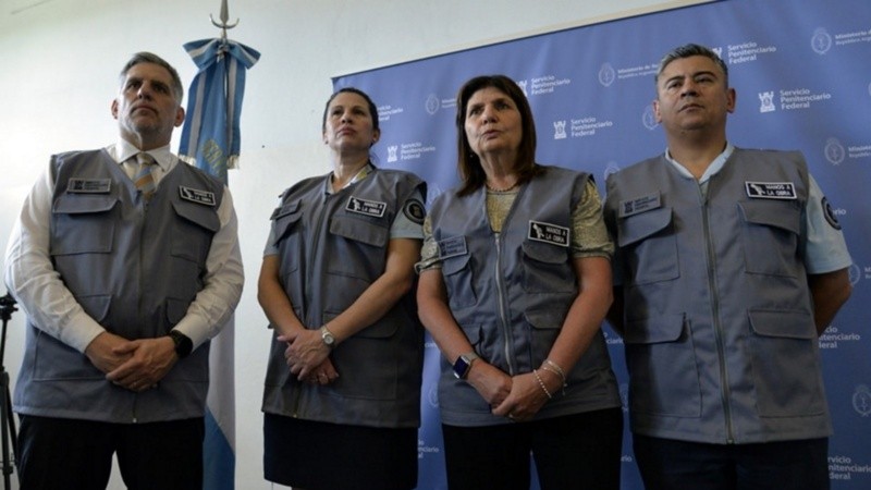 Bullrich en la presentación de Manos a la Obra.