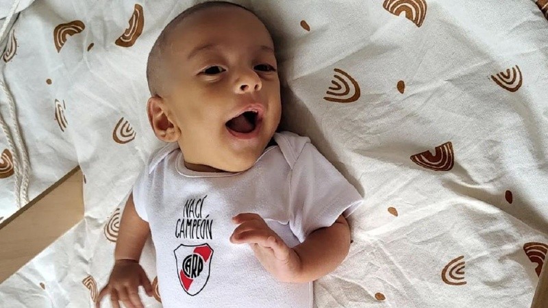 Camilo, el bebé de nueve meses que necesita un trasplante de hígado.