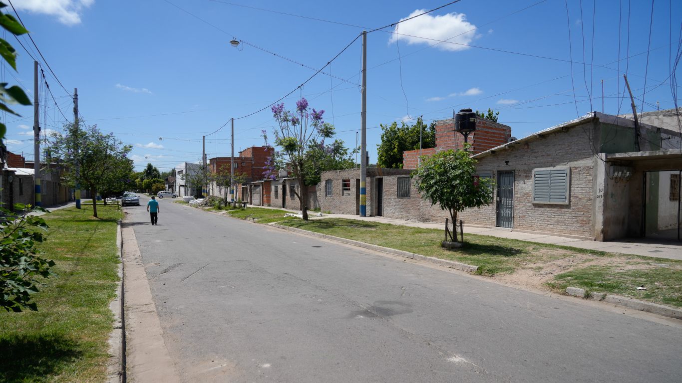 Urbanizar, el otro plan de seguridad: cómo se reconvierte el barrio que fue reino del búnker y la balacera