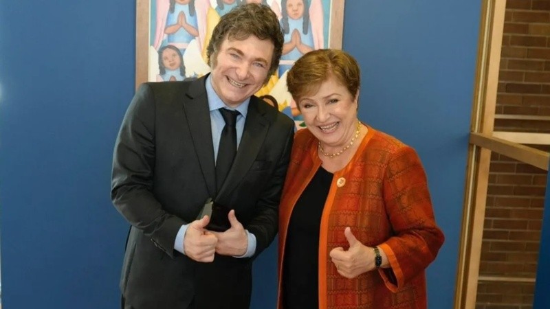 Javier Milei junto a Kristalina Georgieva, directora gerente del FMI.