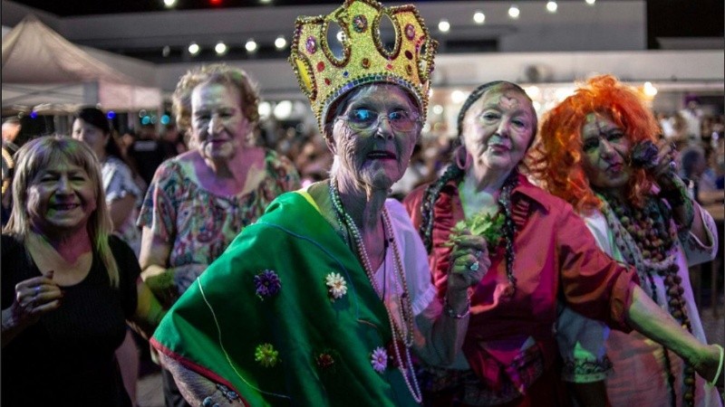 Comienzan los festejos del Carnaval en Rosario.