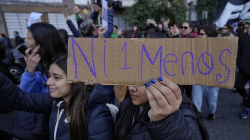 Tras los polémicos comentarios de Javier Milei, la palabra de los familiares de las víctimas y profesionales que investigaron femicidios