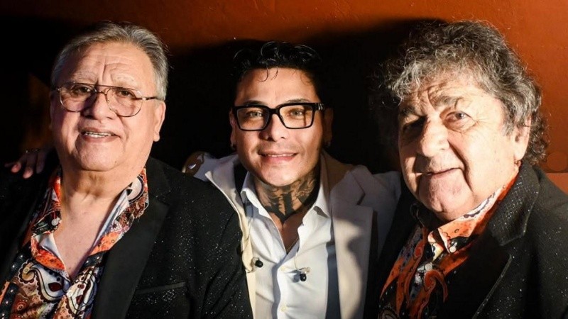 Uriel Lozano, flanqueado por Marcos Camino y Cacho Deicas