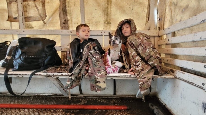 Las Fuerzas Armadas se desplegaron en Bahía Blanca para brindar asistencia a la población.