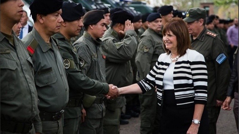 La ministra recordó que la gestión anterior había retirado las fuerza federales de Rosario.