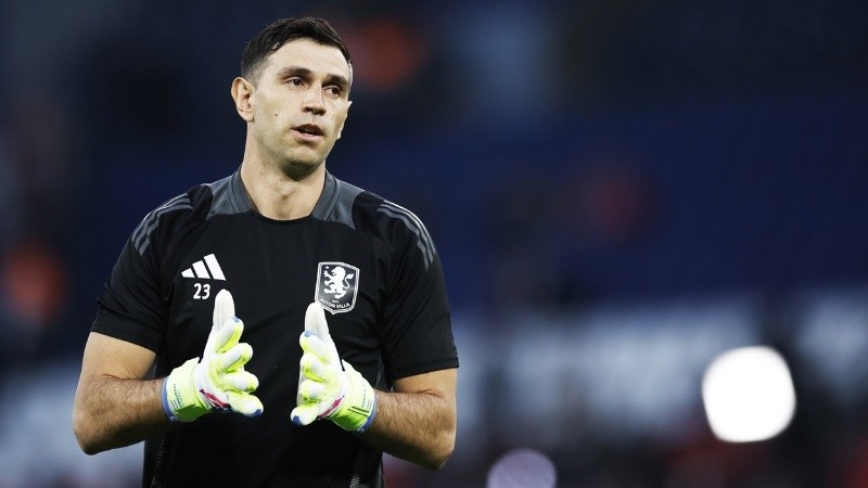 El arquero de la selección jugaba un partido especial en París.