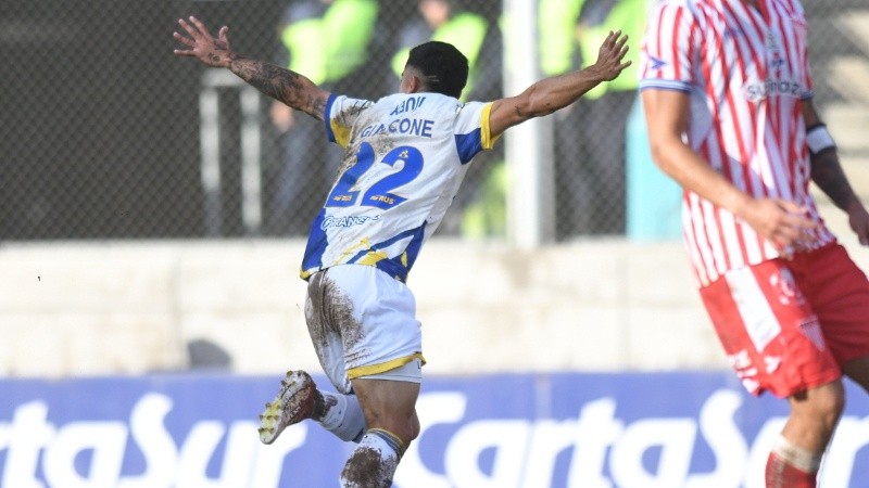 Giaccone sale a gritar su desahogo.