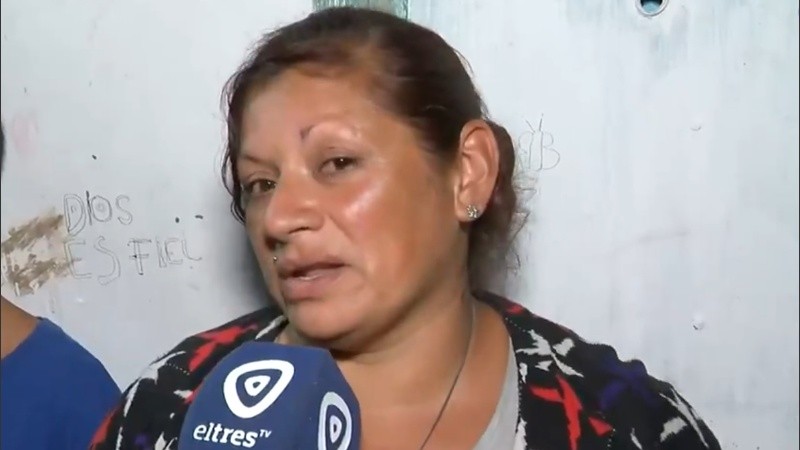 Verónica, la dueña de la vivienda, solicitó ayuda solidaria para ella y sus tres hijos.