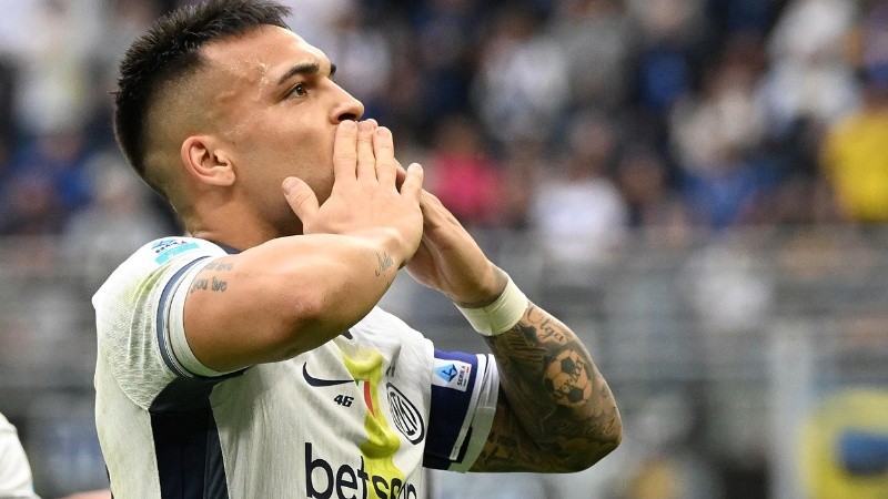 El Toro del Inter celebra su gol.