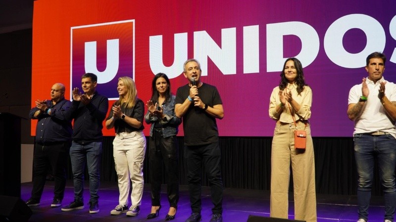 El intendente Javkin y su candidata Labayru tendrán un gran desafío de acá a las generales del 29 de junio