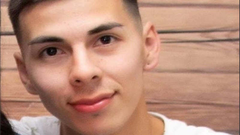 Nicolás Agustín Agüero fue ultimado de tres tiros en la espalda el 26 de mayo de 2023 en Rodríguez al 4400.