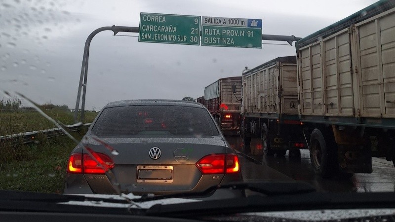 Al menos entre Cañada de Gómez y el peaje de Carcarañá había demoras.