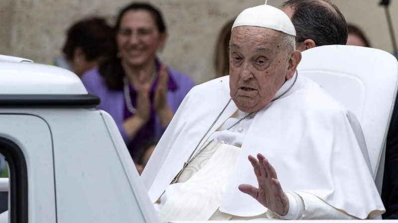 Finalizada la misa, el féretro será trasladado a su lugar de sepultura.