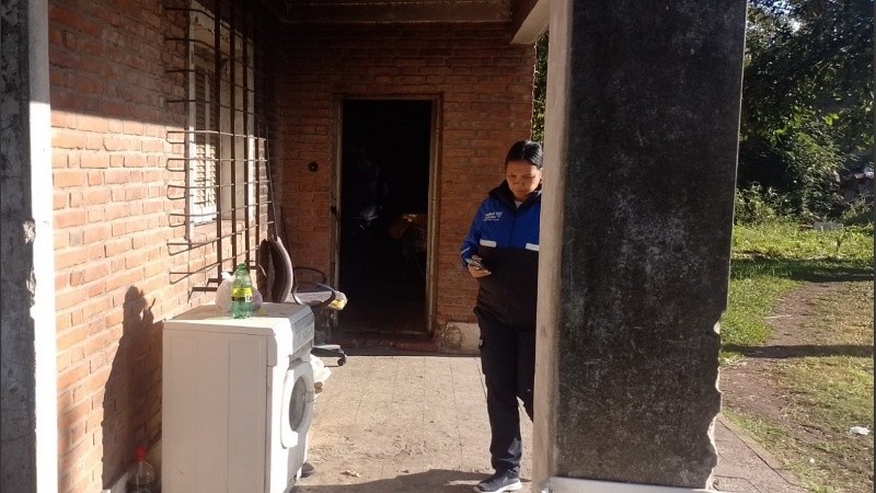 Los agentes realizaron el operativo de desalojo luego de reuniones con vecinos del barrio.