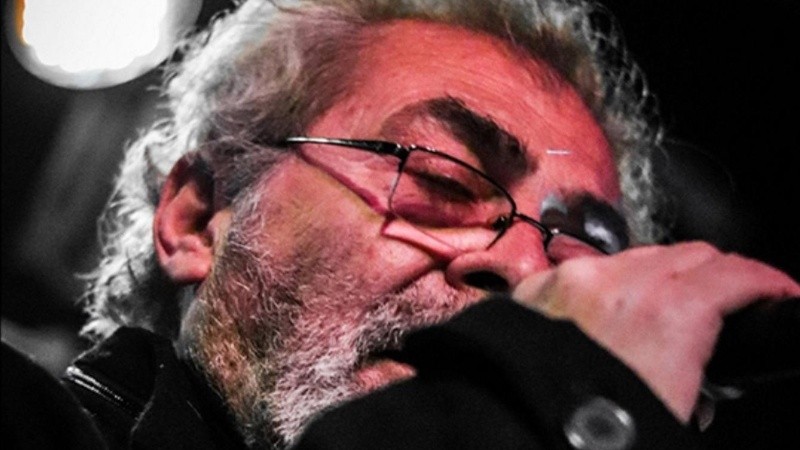 El cantante y percusionista Juan Carlos Vitantonio, más conocido como Caburo.