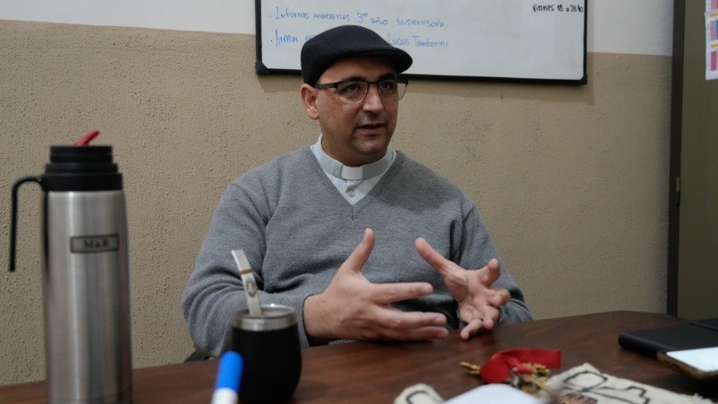 Belay creó y coordina la comunidad “Padre Misericordioso” con tres centros de internación y uno ambulatorio