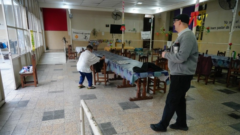 En el Hogar Buen Pastor, funciona una residencia para adictos y personas en situación de calle.