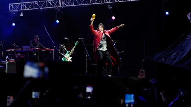 El despliegue del frontman Ciro Martínez.