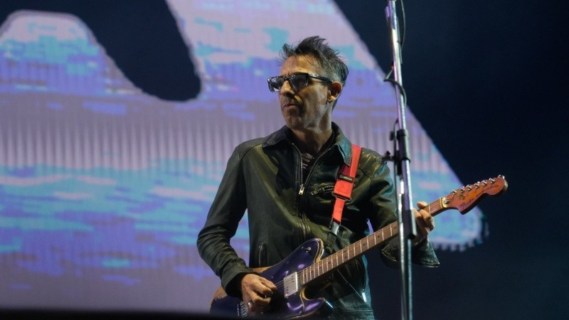 El guitarrista Daniel Piti Fernández, uno de los pilares sonoros de Los Piojos.