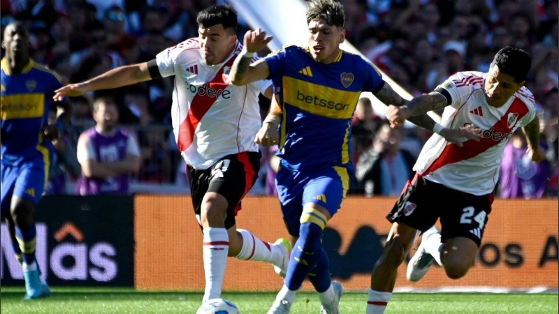 El superclásico del fútbol argentino fue para el River de Gallardo.