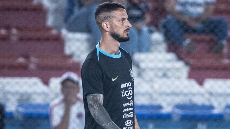 El delantero estará marginado por algunas semanas.