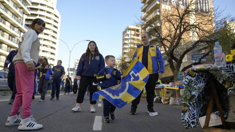 La previa canalla en el Gigante antes del cruce ante Huracán.