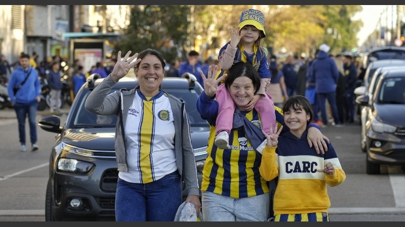 La previa canalla en el Gigante antes del cruce ante Huracán.