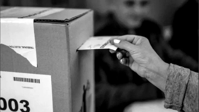 En Buenos Aires, la gran ciudad de la política argentina donde viven 4 de los últimos 5 presidentes vivos de la democracia, votó apenas el 53% de la población.